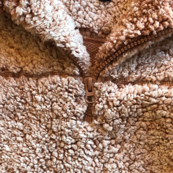 Zenana Outfitters Sherpa Teddy Pullover with pockets szL - Picture 4 of 11
